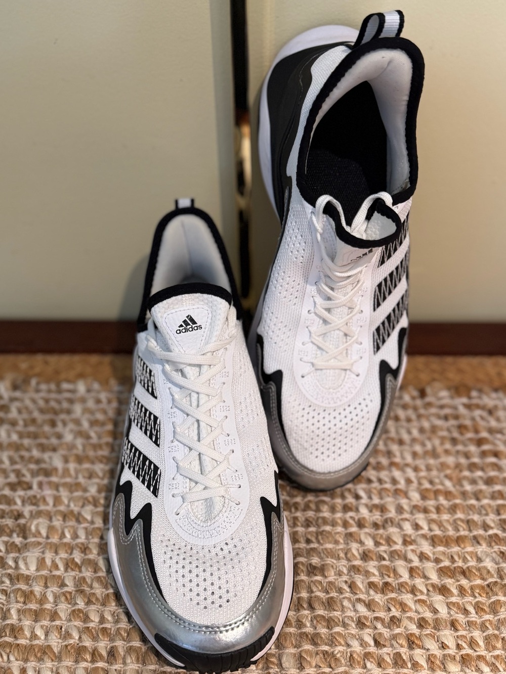 adidas Men’s White, Black & Silver Running Sneakers